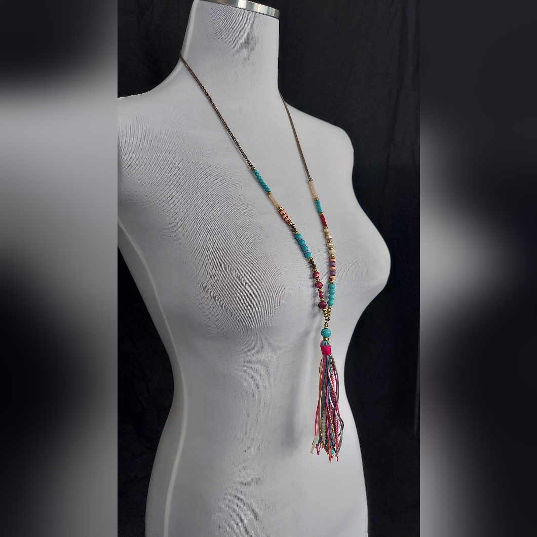 Nwt Tassel Beaded Necklace